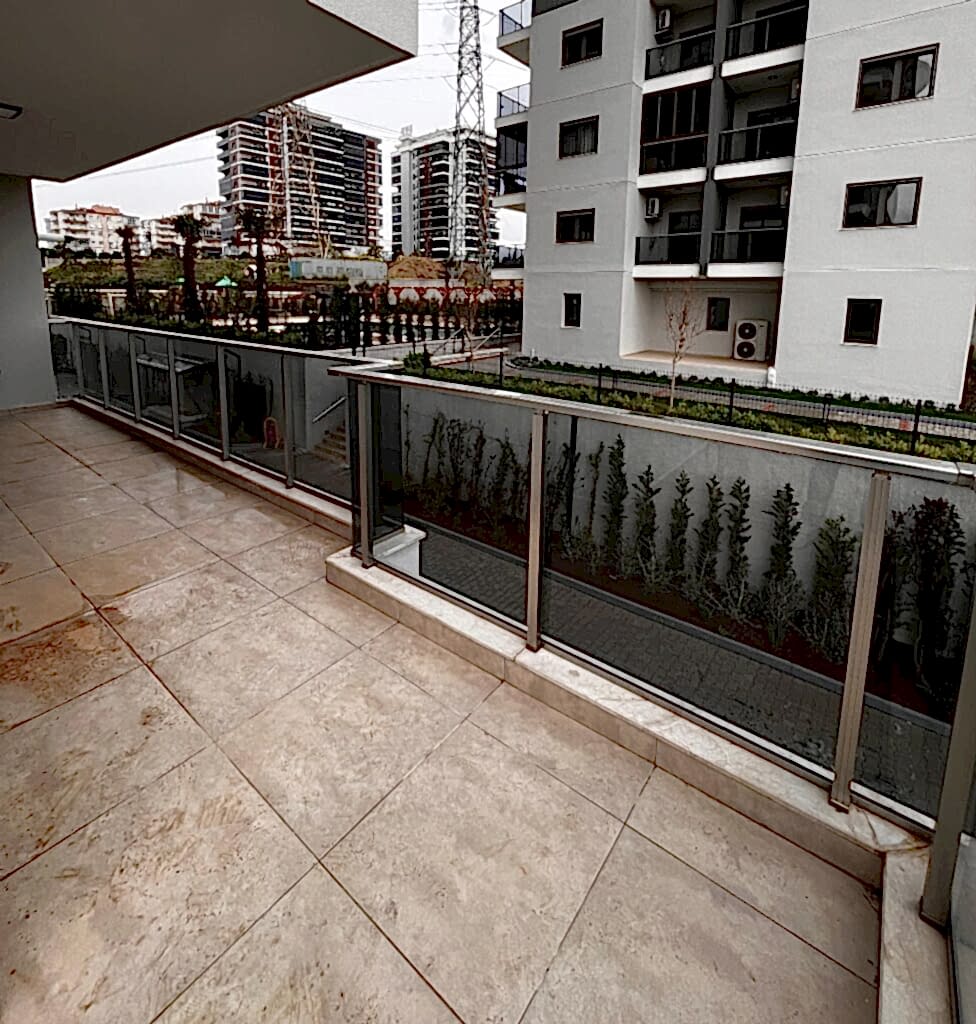 Camlı Kare Küpeşte Korkuluk